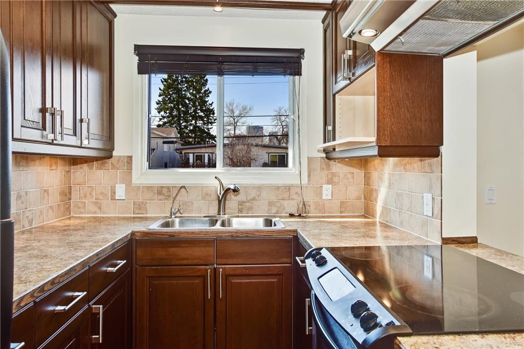 10, 123 13 Avenue NE, Calgary — photo 3 of 49