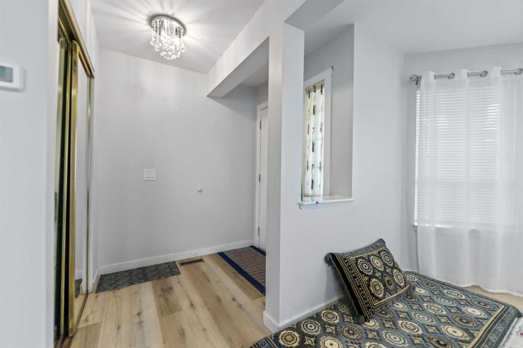 3806 Catalina Boulevard NE, Calgary — photo 4 of 31