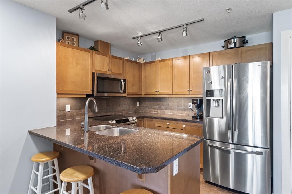 206, 30 Cranfield Link SE, Calgary — photo 4 of 34