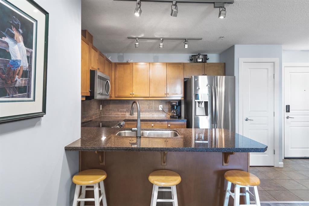 206, 30 Cranfield Link SE, Calgary — photo 5 of 34