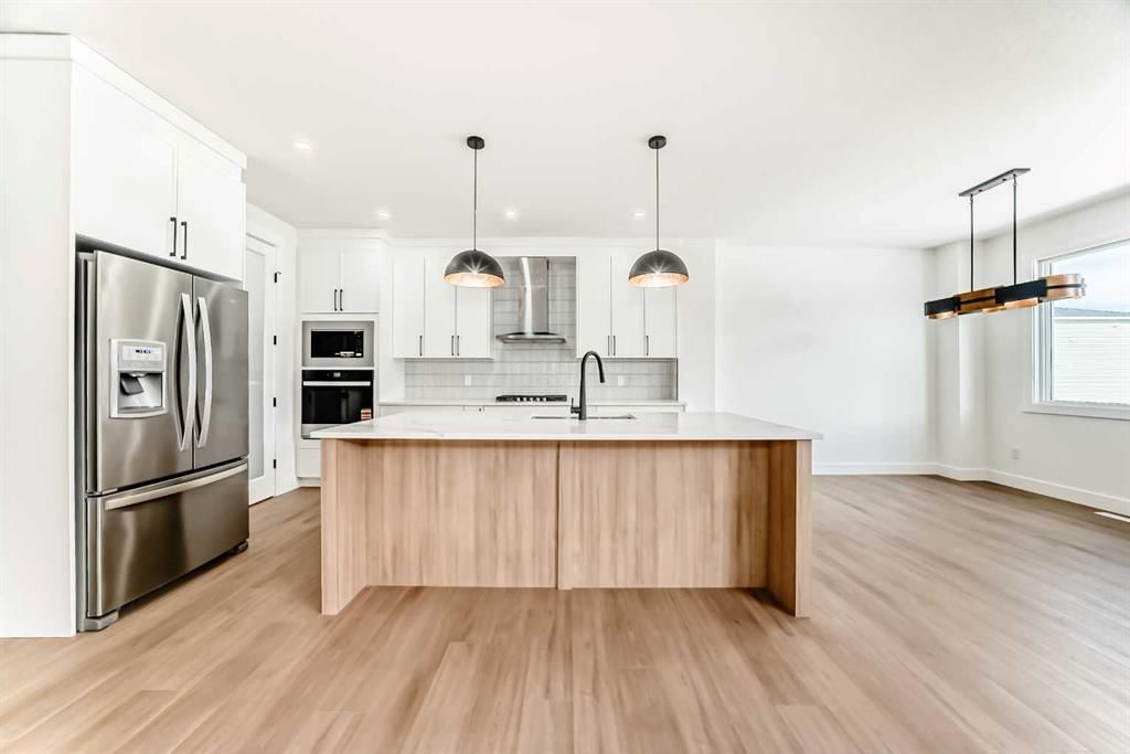 28 Saddlecrest Manor NE, Calgary — photo 5 of 42