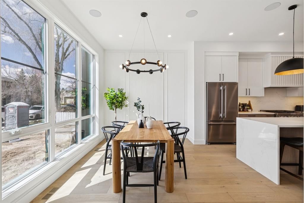 530 51 Avenue SW, Calgary — photo 4 of 43
