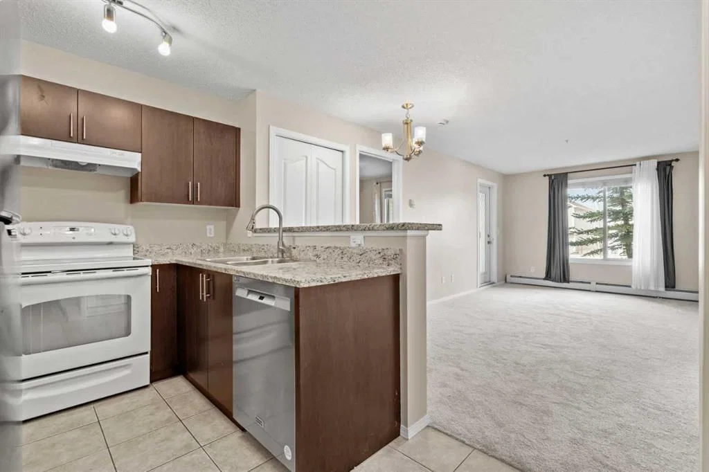 1203, 8 Bridlecrest Drive SW, Calgary — photo 4 of 22