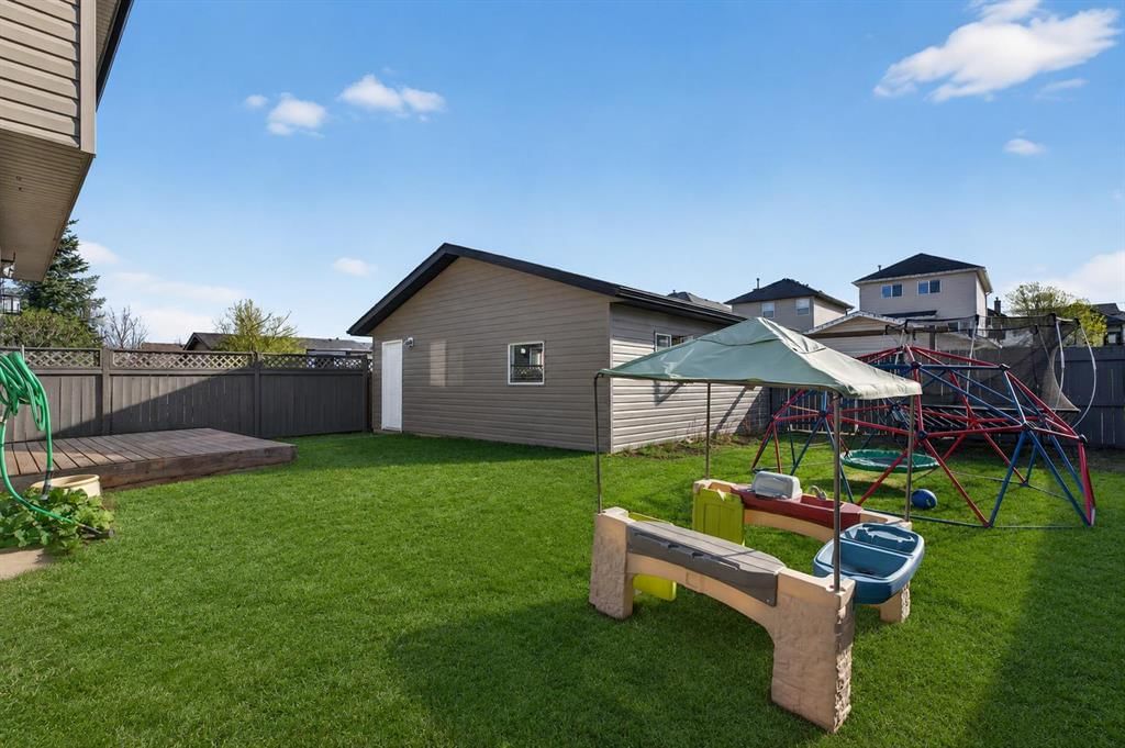 160 Citadel Bluff Close NW, Calgary — photo 2 of 34