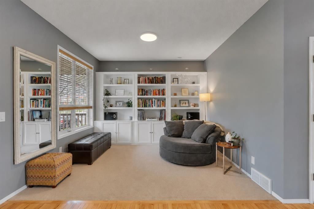 104 Prestwick Street SE, Calgary — photo 3 of 48