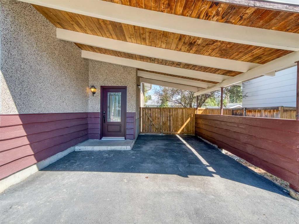 83 Brazeau Crescent SW, Calgary — photo 2 of 48