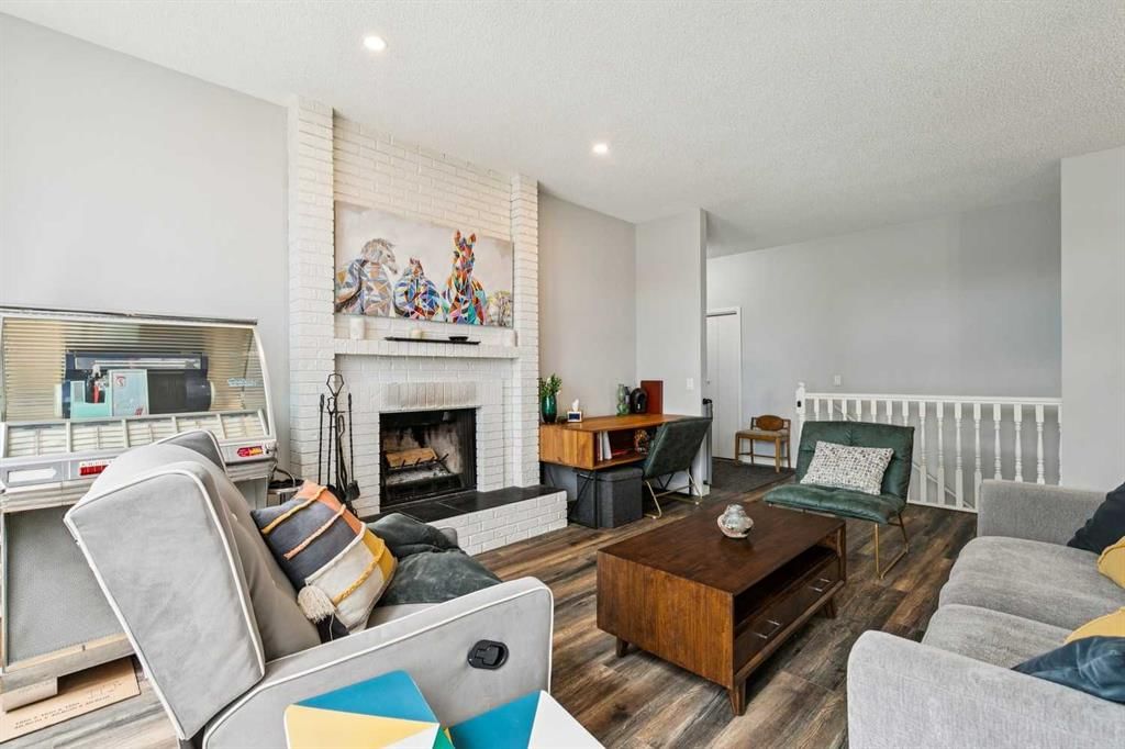 60 Bermondsey Court NW, Calgary — photo 5 of 49