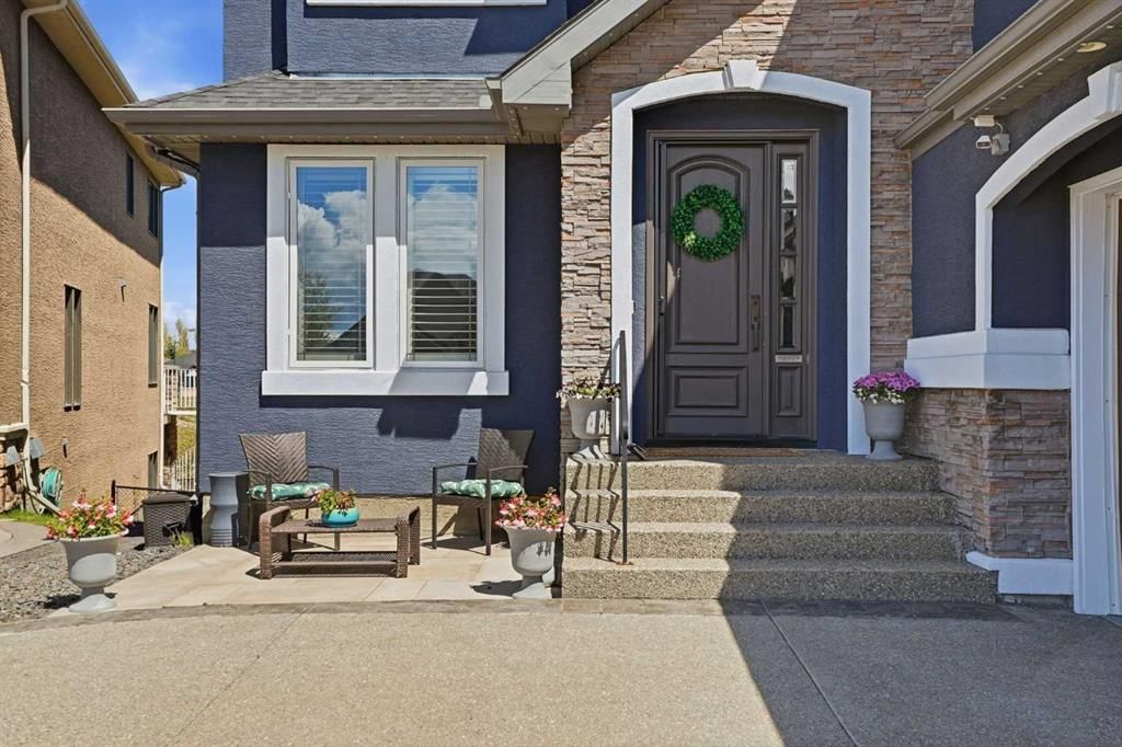 135 Cranleigh View SE, Calgary — photo 3 of 50