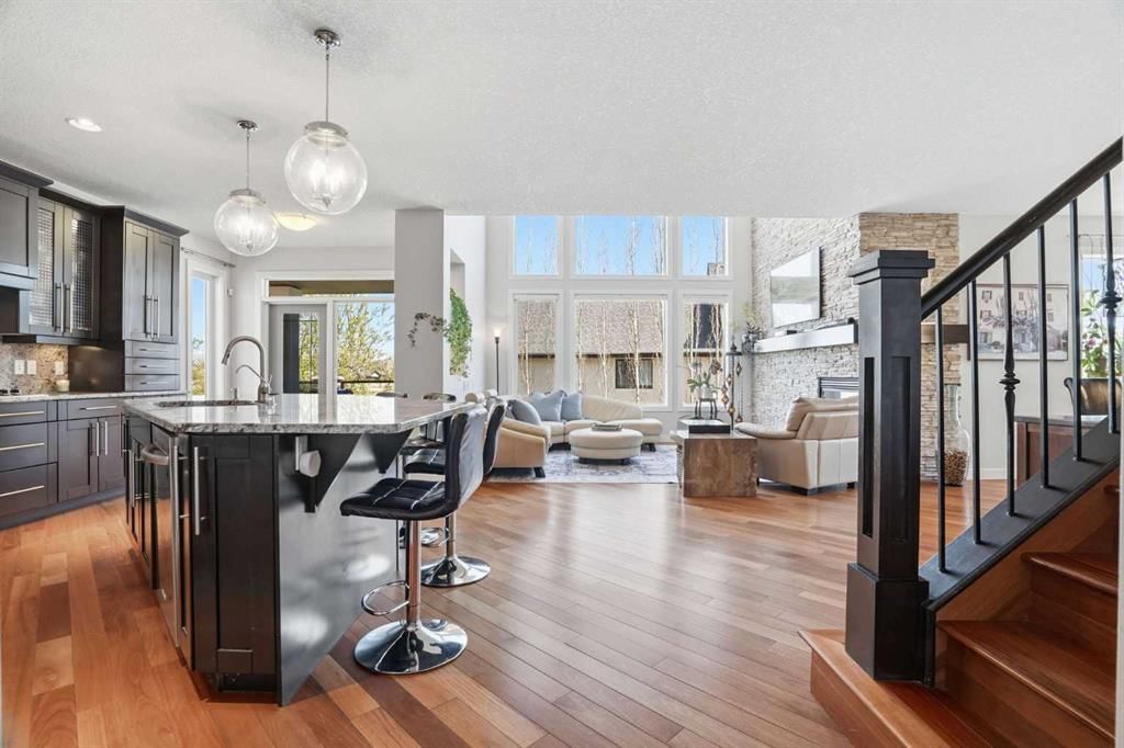135 Cranleigh View SE, Calgary — photo 4 of 50