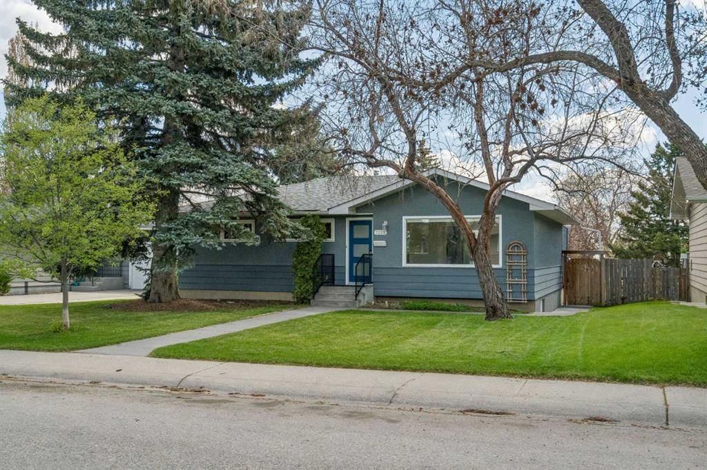 7224 Farrell Road SE, Calgary — photo 2 of 39