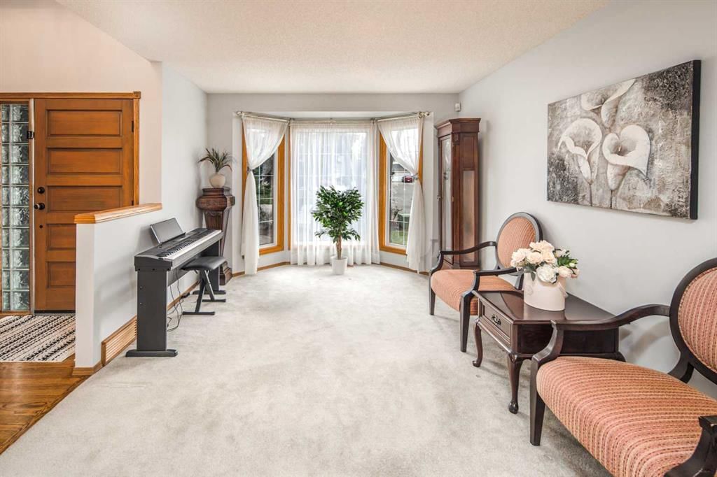 37 Arbour Summit Close NW, Calgary — photo 3 of 50