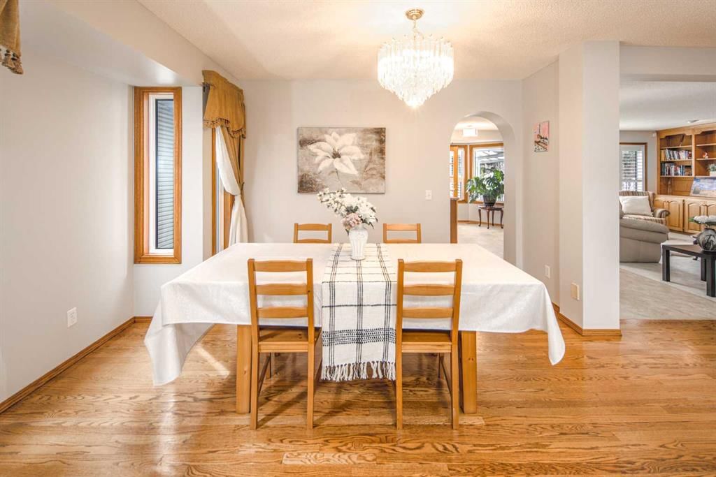 37 Arbour Summit Close NW, Calgary — photo 5 of 50