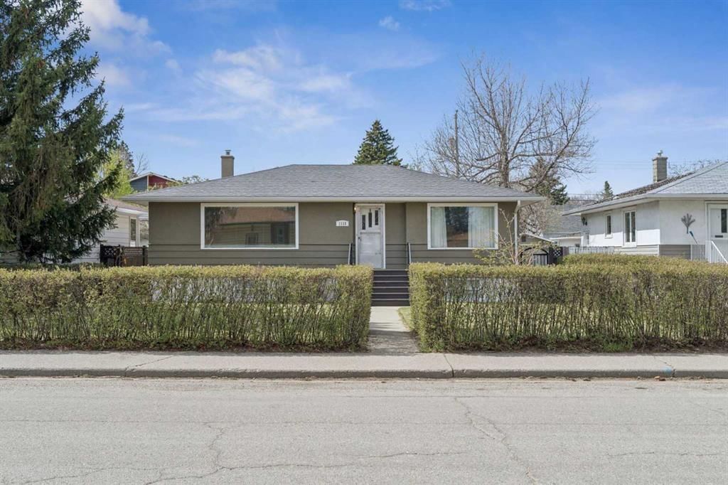 1115 Radnor Avenue NE, Calgary — photo 4 of 26