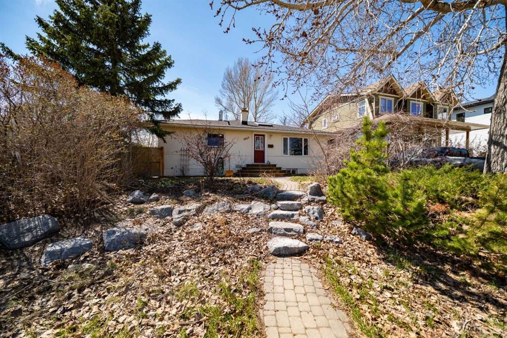 4627 29 Avenue NW, Calgary — main listing photo