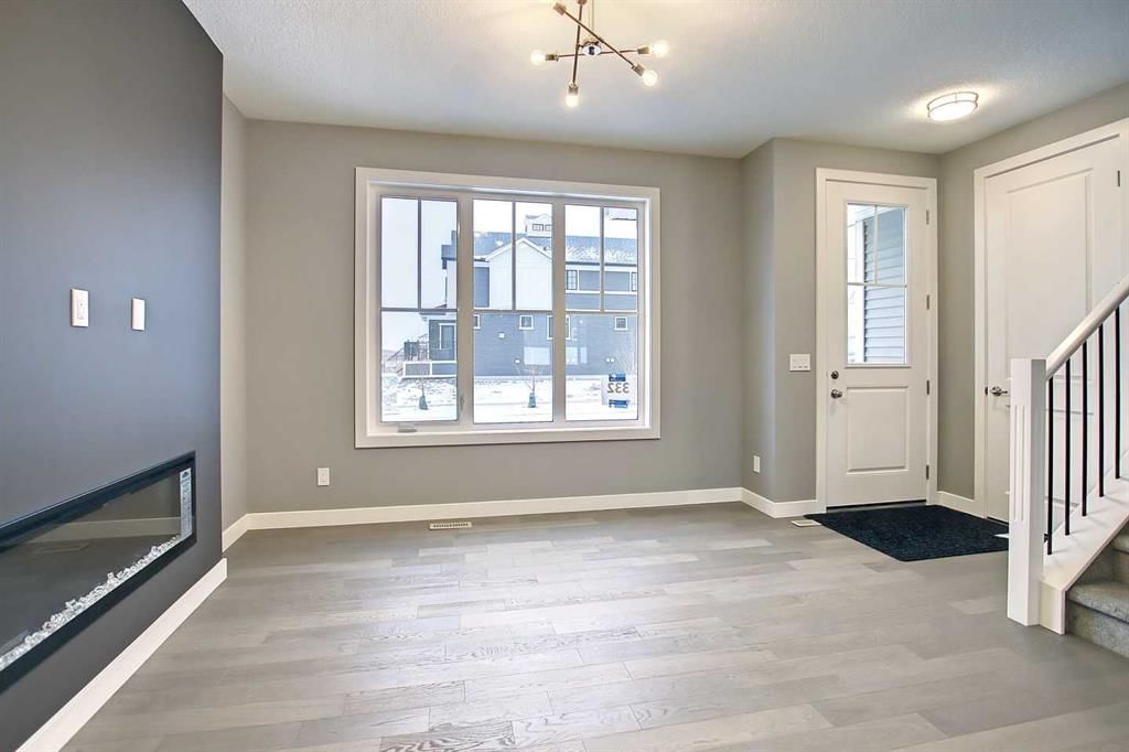 2089 Cobblespring Avenue SW, Airdrie — photo 4 of 19