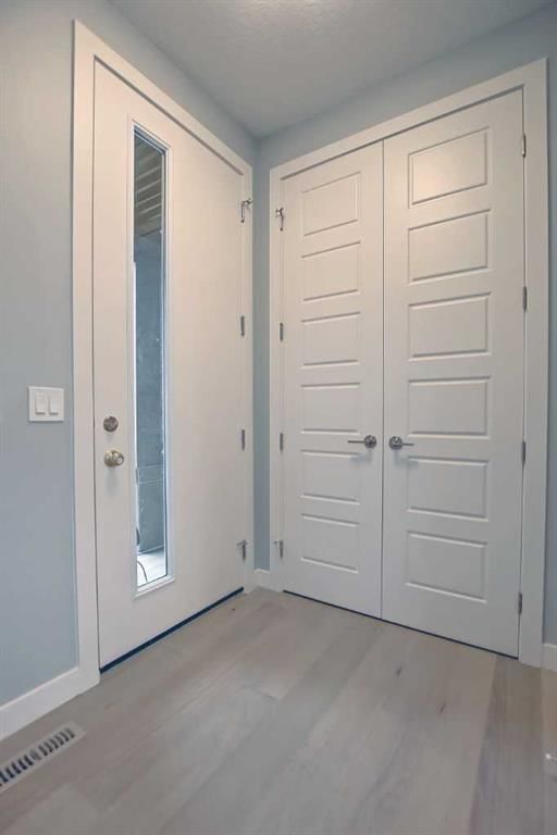 2085 Cobblespring Avenue SW, Airdrie — photo 3 of 17