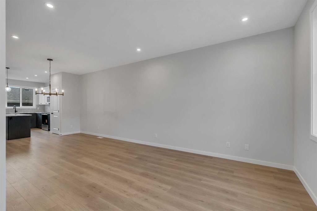 229 Heirloom Way SE, Calgary — photo 2 of 35