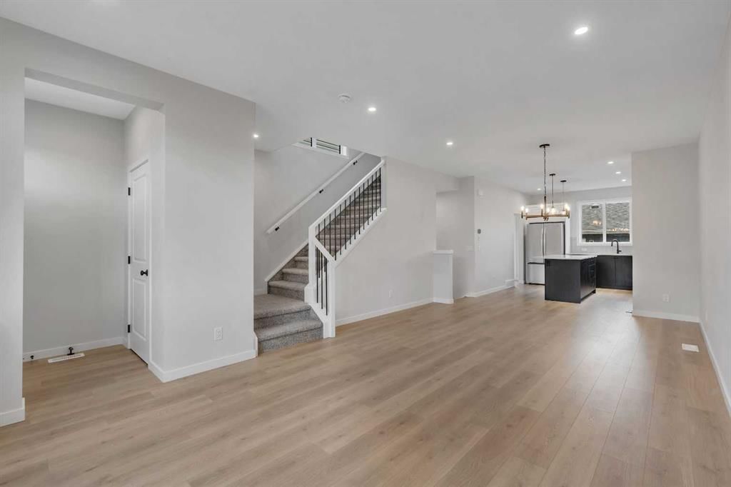 229 Heirloom Way SE, Calgary — photo 3 of 35