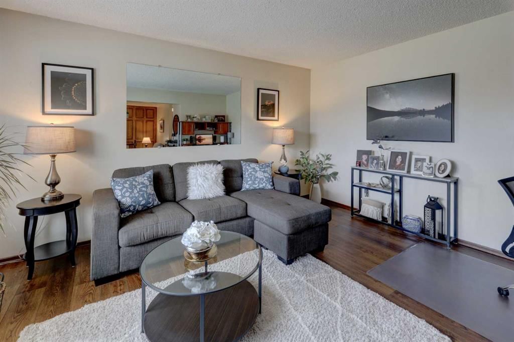 108 Templeview Place NE, Calgary — photo 2 of 31