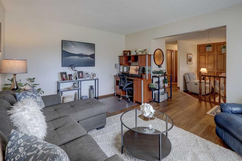 108 Templeview Place NE, Calgary — photo 4 of 31