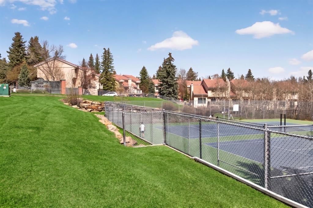 75, 5810 Patina Drive SW, Calgary — photo 2 of 36