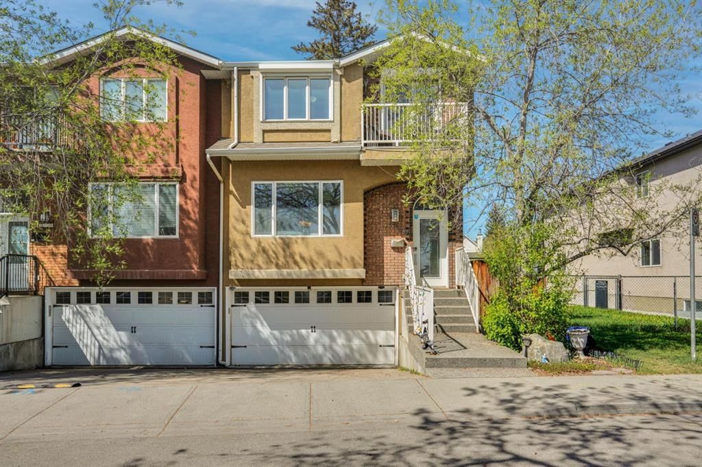 1650 Westmount Boulevard NW, Calgary — photo 3 of 50