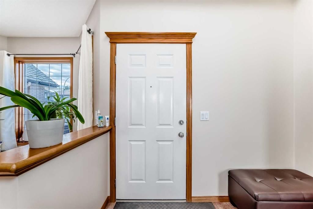 75 Hampstead Way NW, Calgary — photo 3 of 42