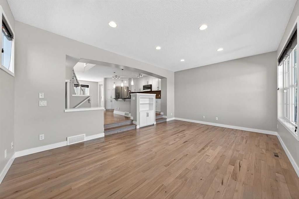 108 Auburn Crest Park SE, Calgary — photo 5 of 48