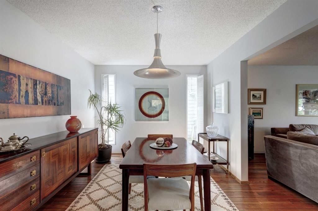 304 Lake Mead Crescent SE, Calgary — photo 5 of 41