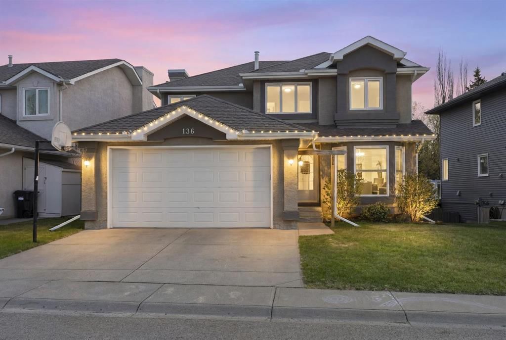 136 Schubert Hill NW, Calgary — main listing photo