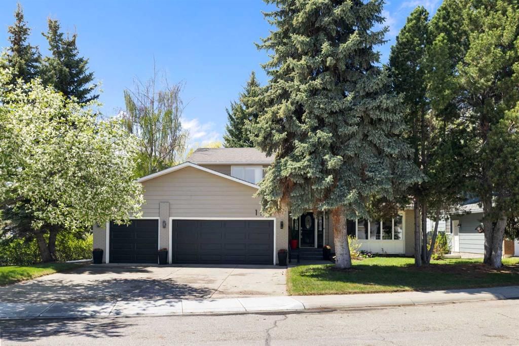 111 Lake Mead Place SE, Calgary — photo 2 of 50