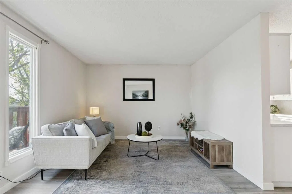 1121 Berkley Drive NW, Calgary — main listing photo