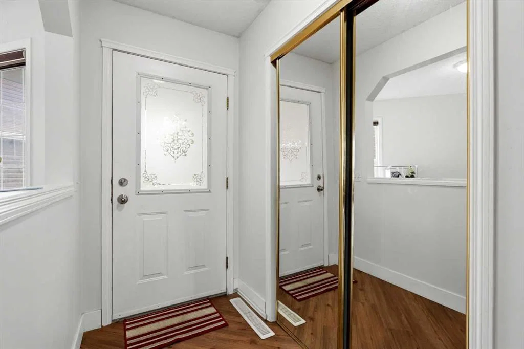 6 Taralea Place NE, Calgary — photo 3 of 38