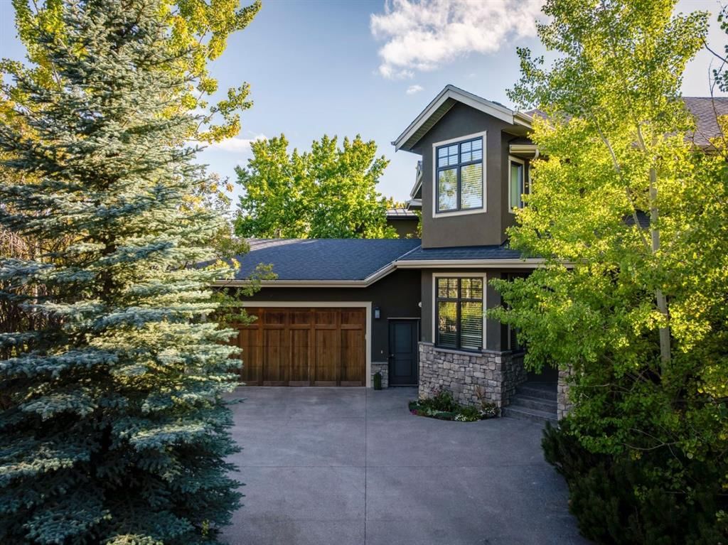 124 Posthill Drive SW, Calgary — photo 4 of 50