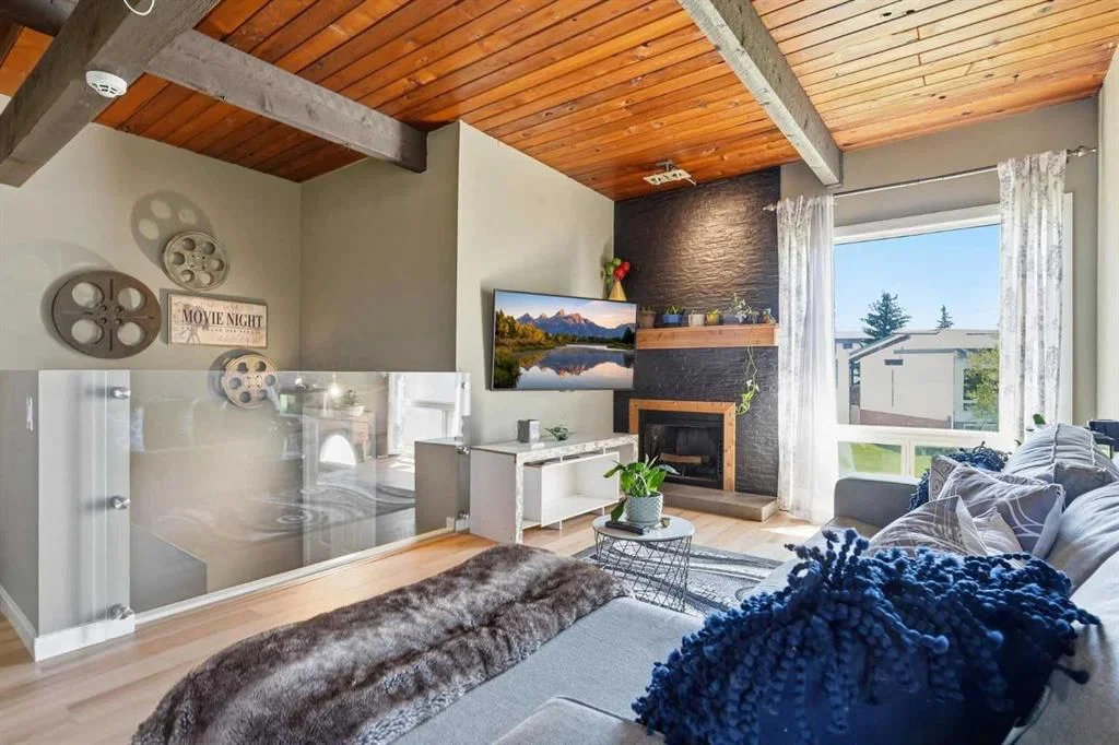 416 Pinemont Gate NE, Calgary — photo 4 of 22