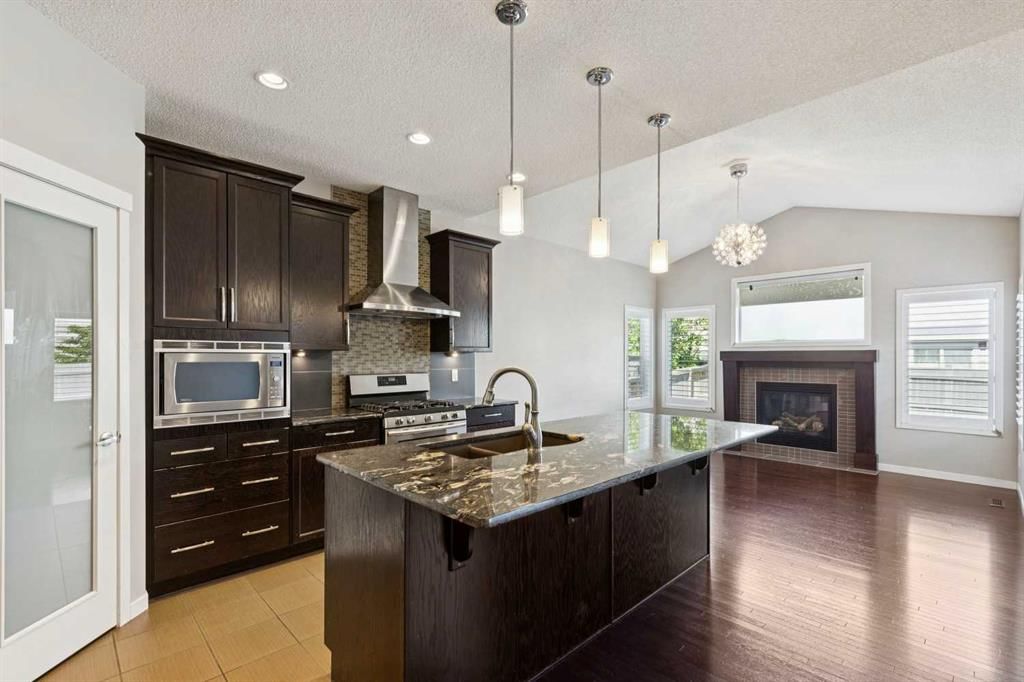 53 Sage Valley Circle NW, Calgary — photo 2 of 31