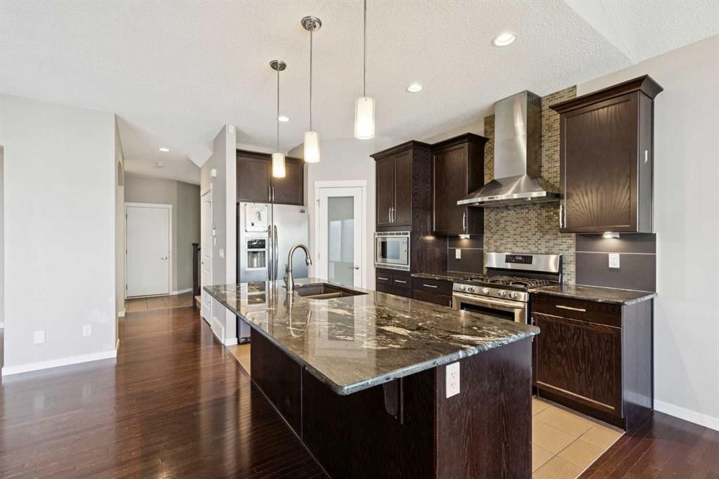 53 Sage Valley Circle NW, Calgary — photo 4 of 31