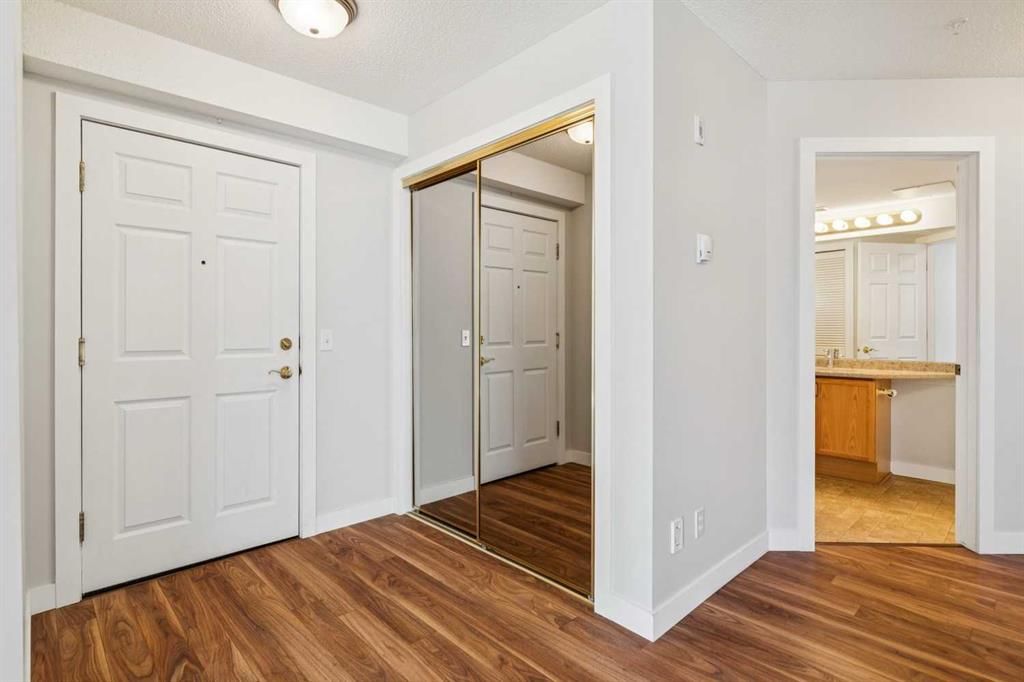 1213, Sienna Park Green SW, Calgary — photo 2 of 50
