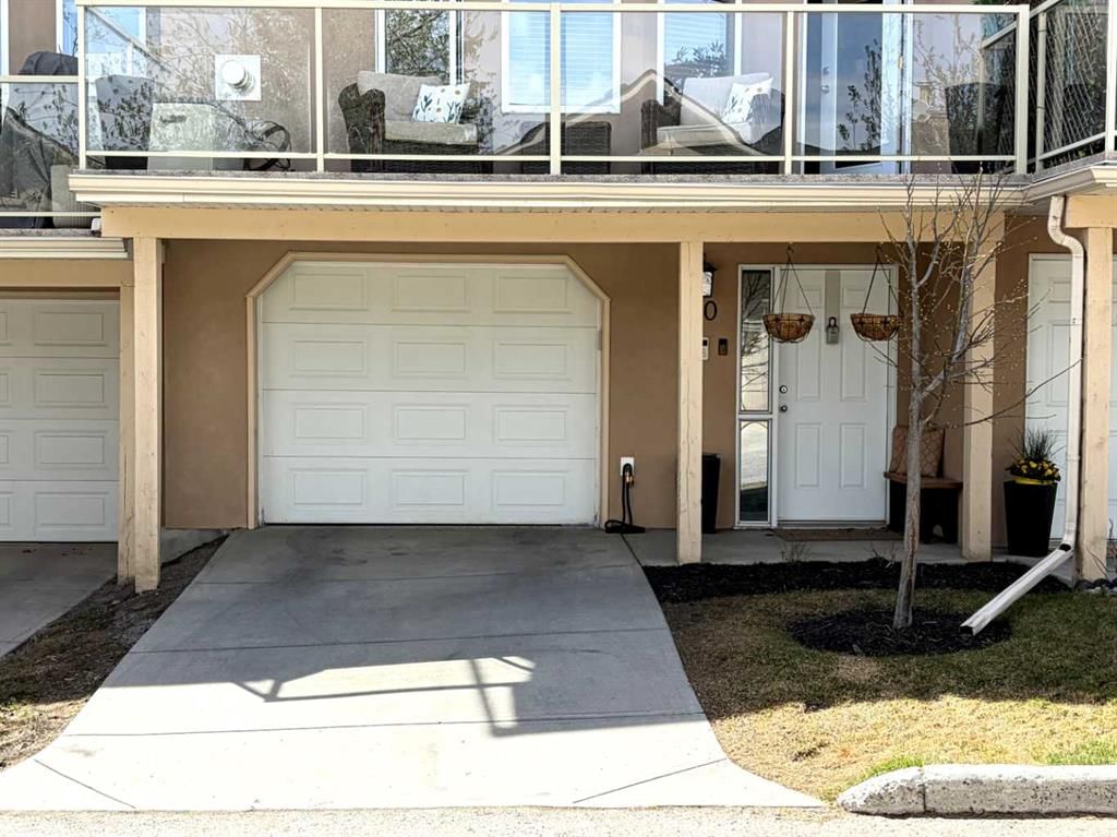 40 Patina Terrace SW, Calgary — photo 5 of 40