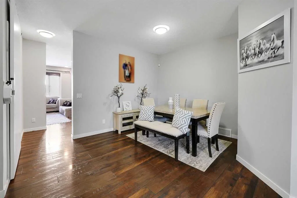 216 Carringvue Manor NW, Calgary — photo 5 of 50