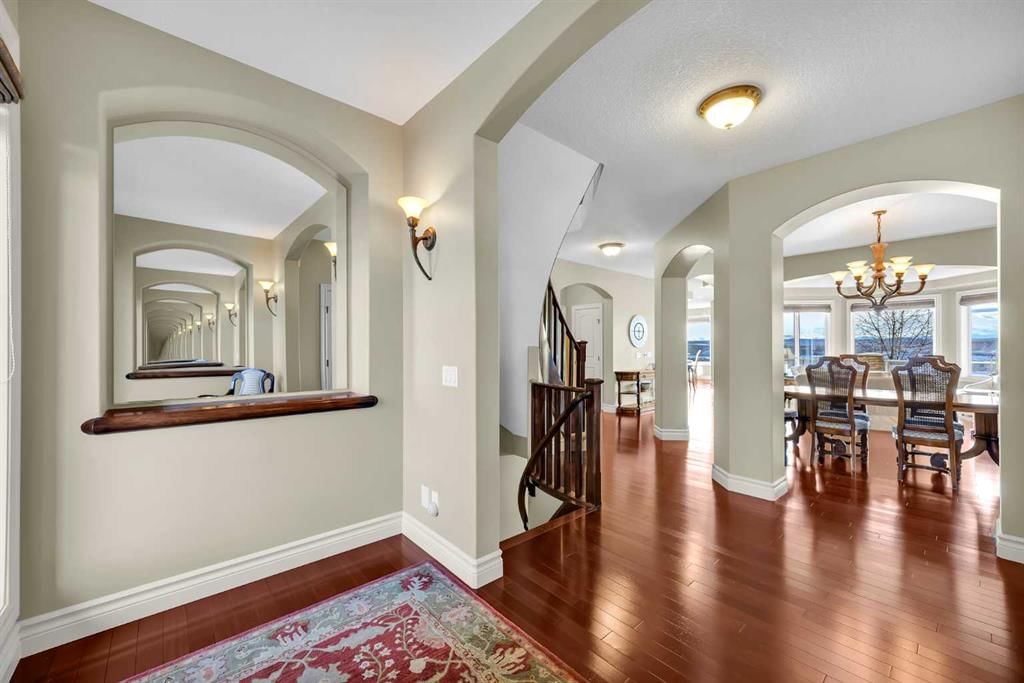 106 Cranleigh Terrace SE, Calgary — photo 5 of 48
