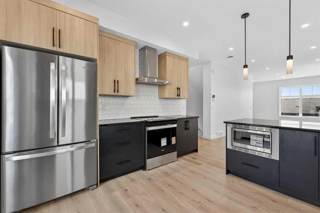 619 Mahogany Road SE, Calgary — photo 4 of 15