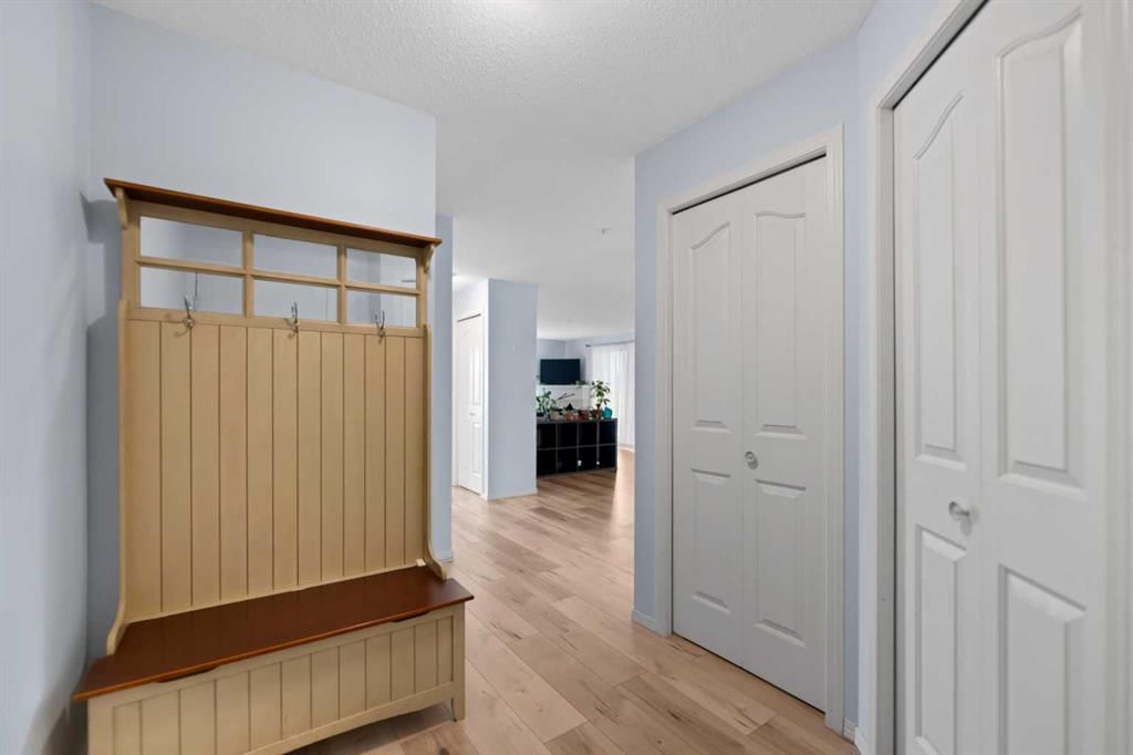 2219, 2600 66 Street NE, Calgary — photo 4 of 32