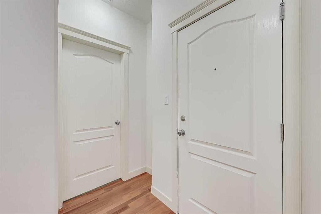 120, 20 Discovery Ridge Close SW, Calgary — photo 3 of 44