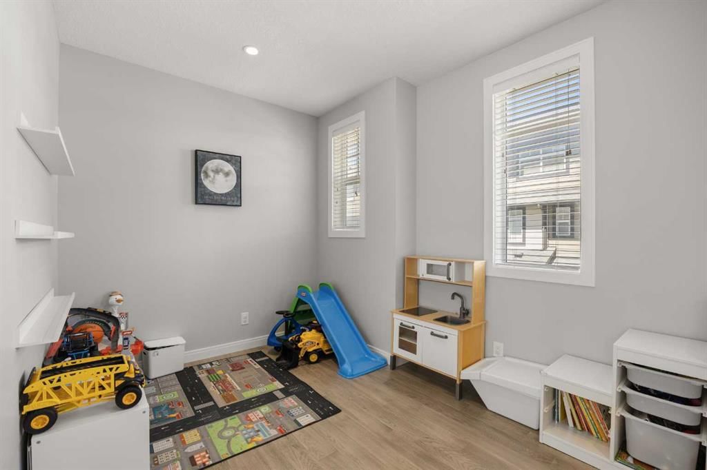 309 Wentworth Row SW, Calgary — photo 4 of 38