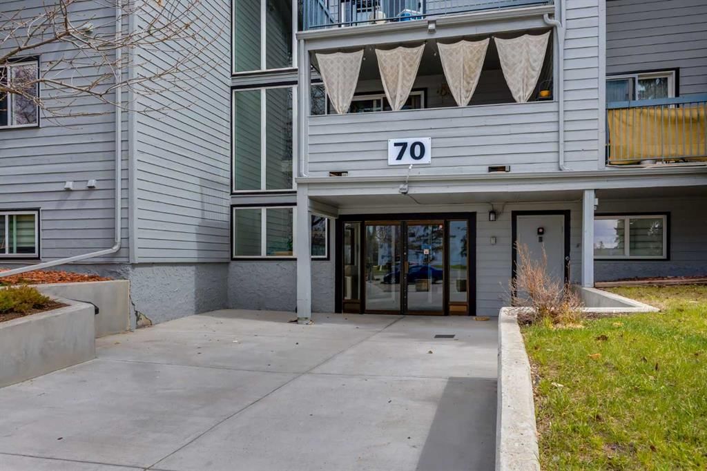 2240, 70 Glamis Drive SW, Calgary — photo 3 of 37