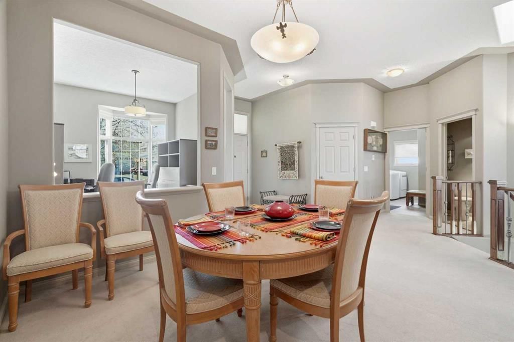 4518 Hamptons Way NW, Calgary — photo 3 of 37
