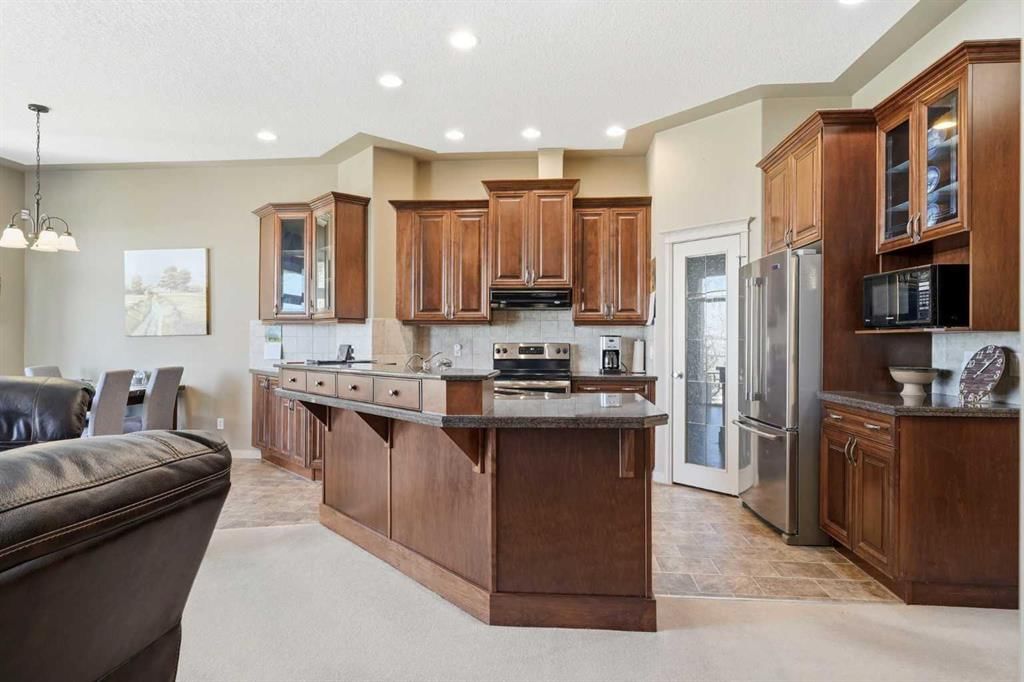 4518 Hamptons Way NW, Calgary — photo 4 of 37