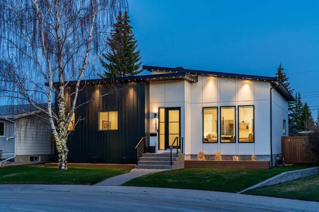 5420 La Salle Crescent SW, Calgary — photo 3 of 49