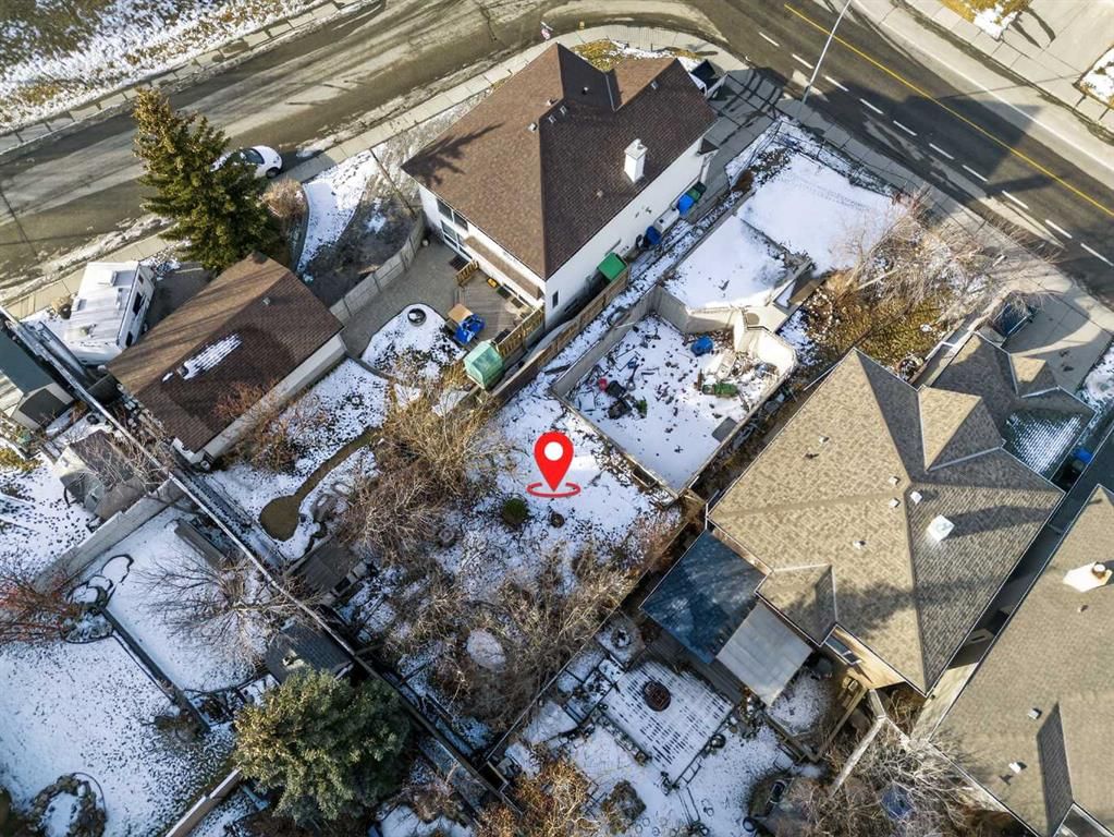 10929 Hidden Valley Drive NW, Calgary — photo 5 of 9